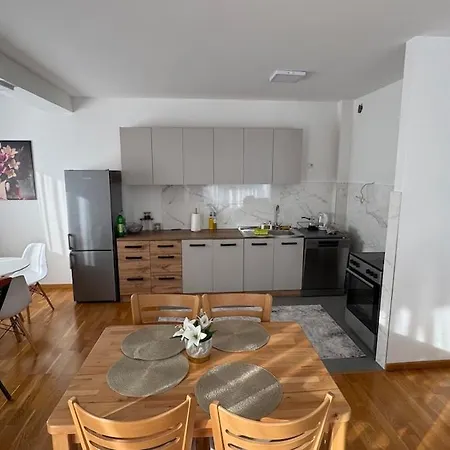 Place4you Apartman *